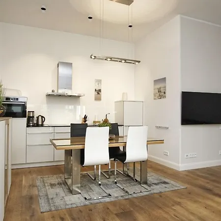 First 2-3 * Sellin (Rugen)